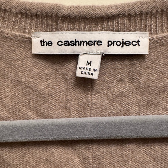 100% Cashmere The Cashmere Project Ombré sweater, size M, soft beautiful! - Picture 7 of 10